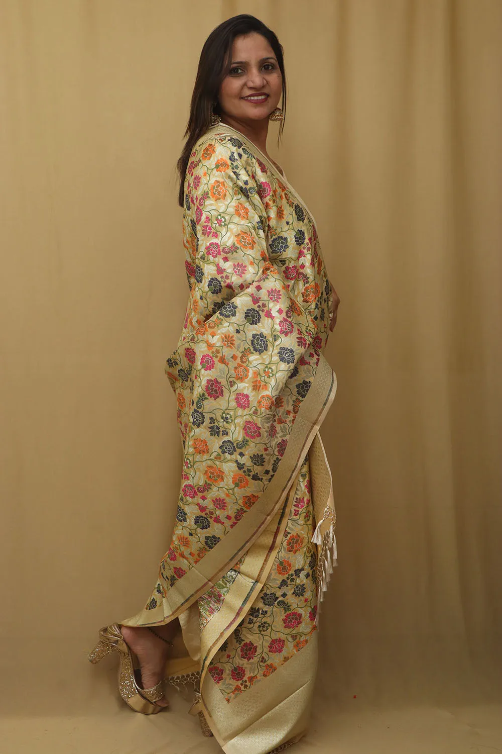 Exquisite Pastel Banarasi Kimkhwab Design Silk Dupatta - Elegant and Luxurious