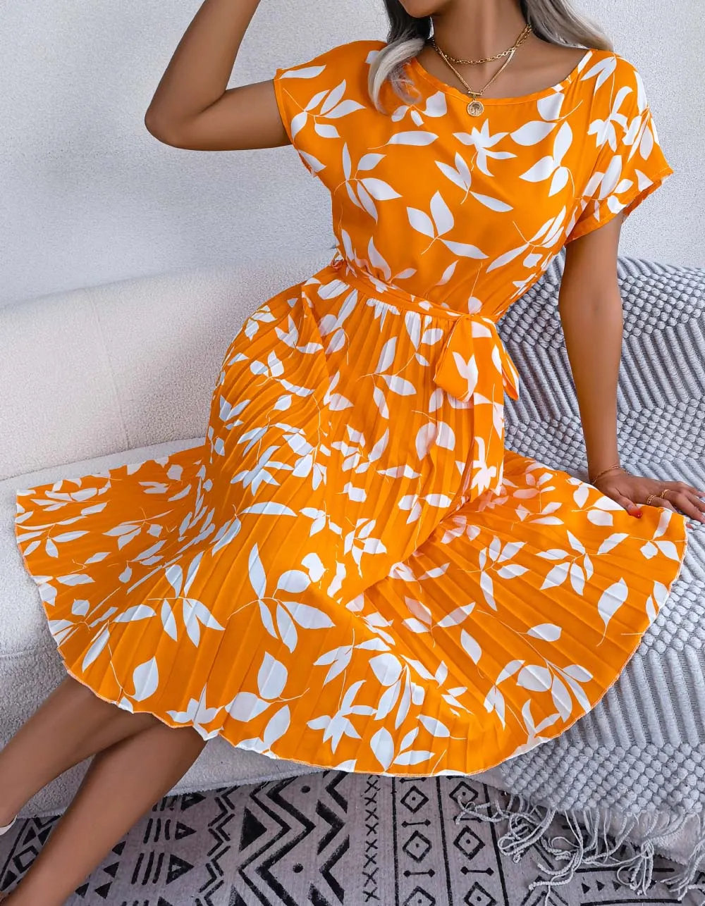 Leaf Print Round Neck Short Sleeve Midi A-Line Dresses